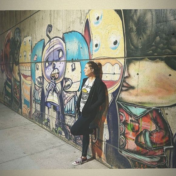 Meet your Posher, Sheila - Picture 1 of 5